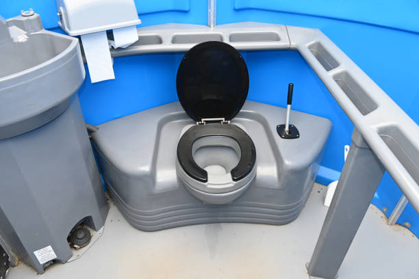 Best High-end porta potty rental  in Edmonston, MD